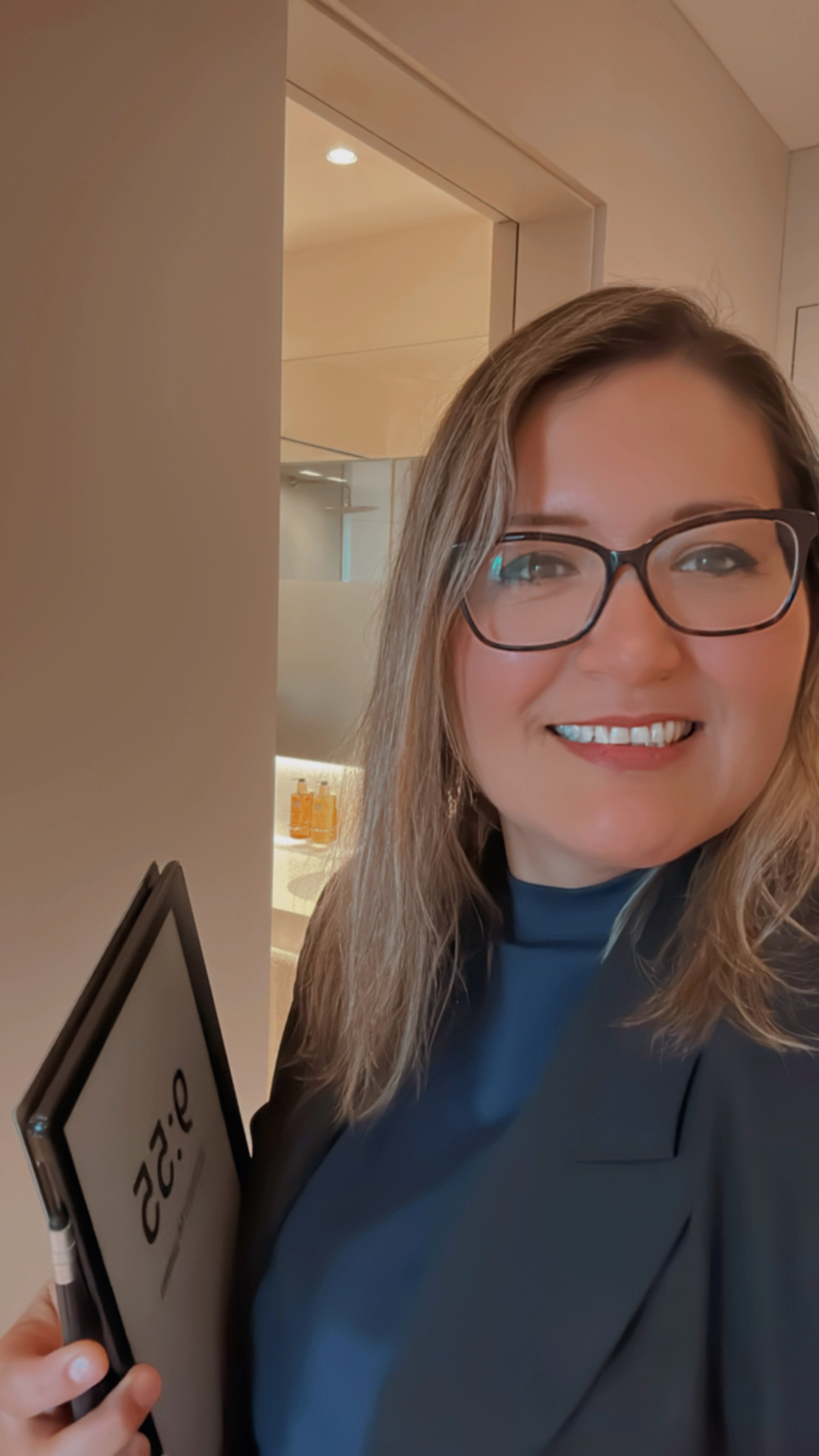 {"eId":"1537671233390057","CameraPosition":2}